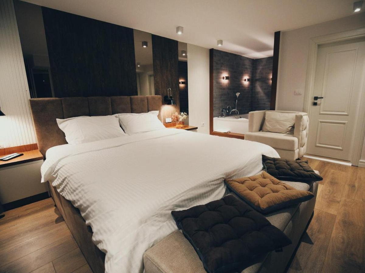 Hotel Romeo Korce Luaran gambar