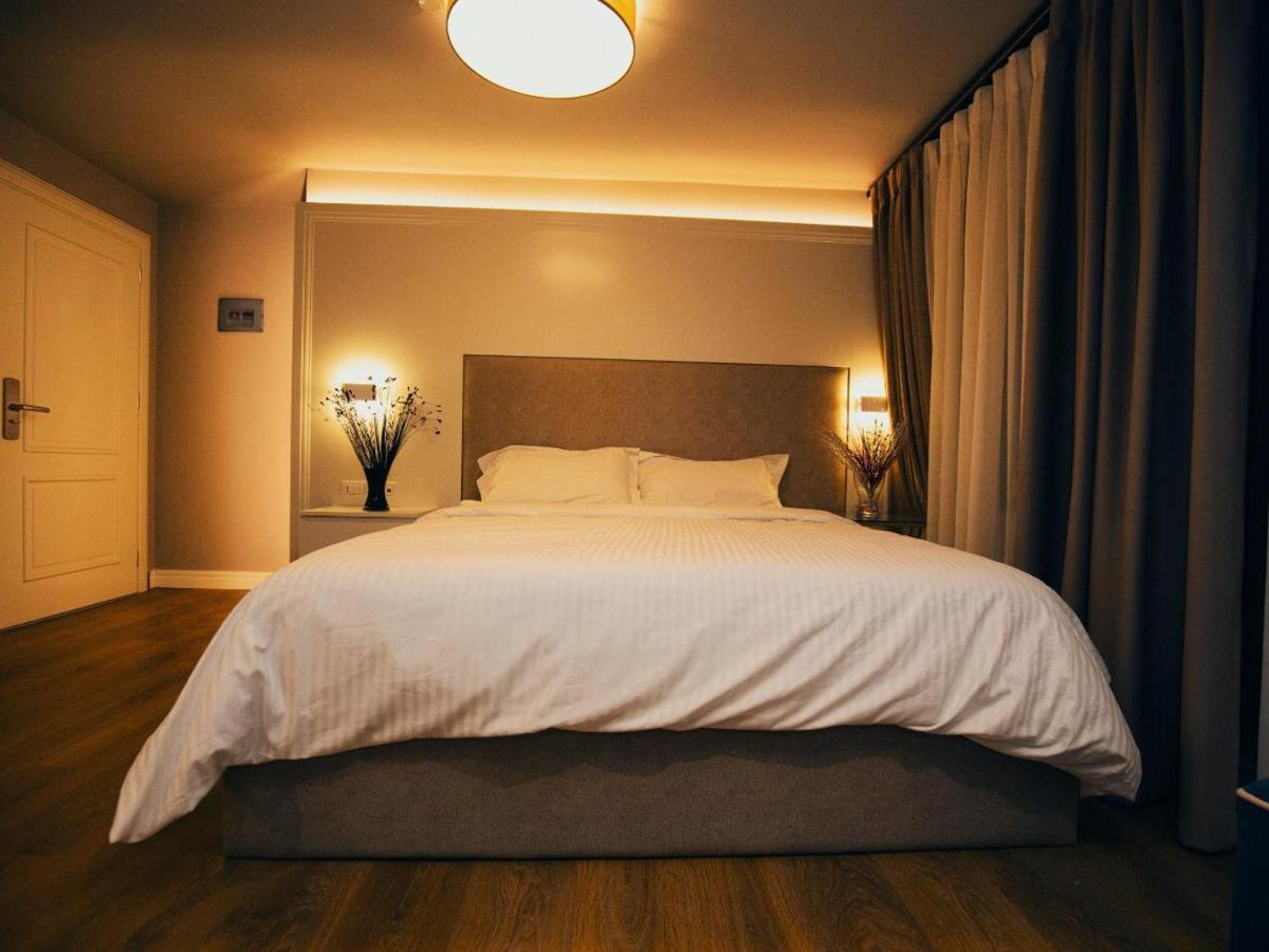 Hotel Romeo Korce Luaran gambar