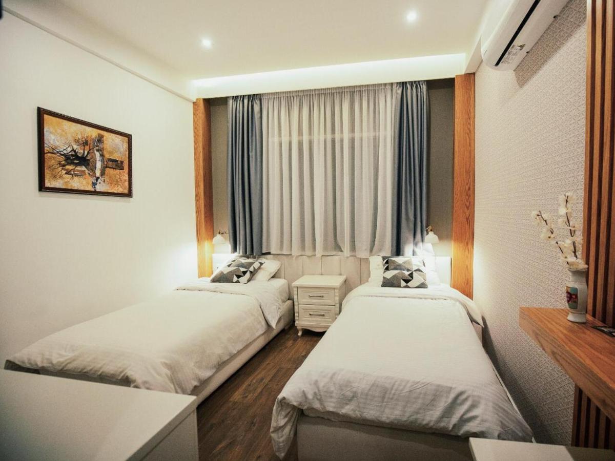 Hotel Romeo Korce Luaran gambar