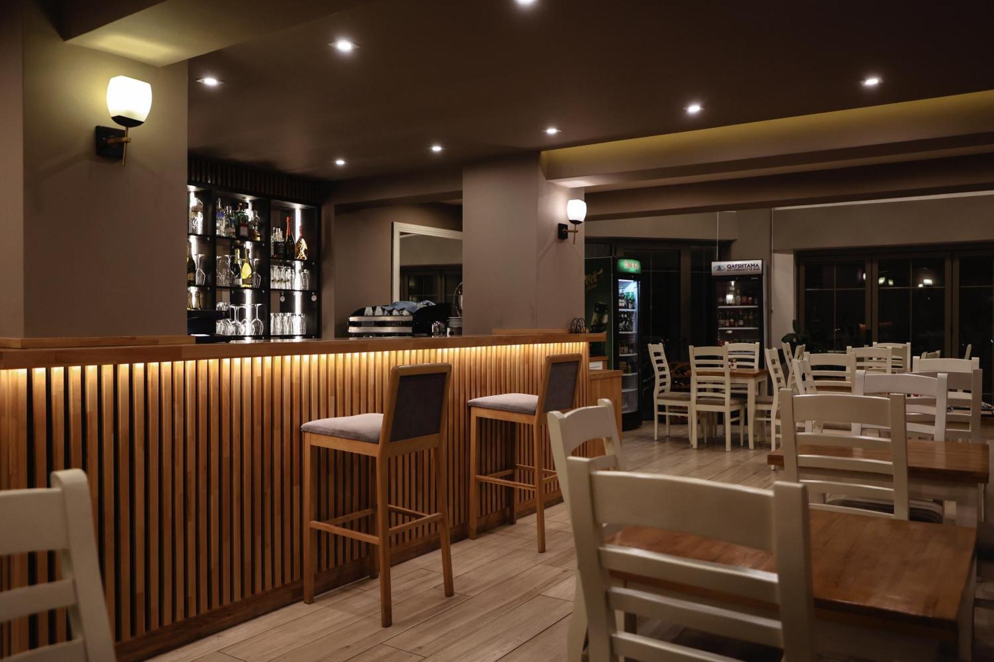 Hotel Romeo Korce Luaran gambar